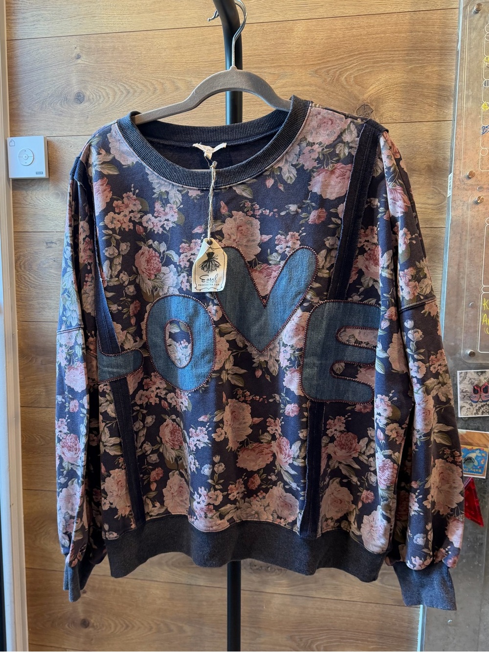 Easel Floral LOVE Applique Oversized Sweatshirt Boho Boutique NWT L
